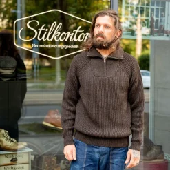 About Companions Alpaka-Stricktroyer Nolan Brown> Pullover