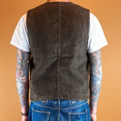 The Quartermaster Fisherman Vest Corduroy Brown><noscript><img width=