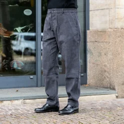 Universal Works Military Chino Cord Charcoal> Hosen