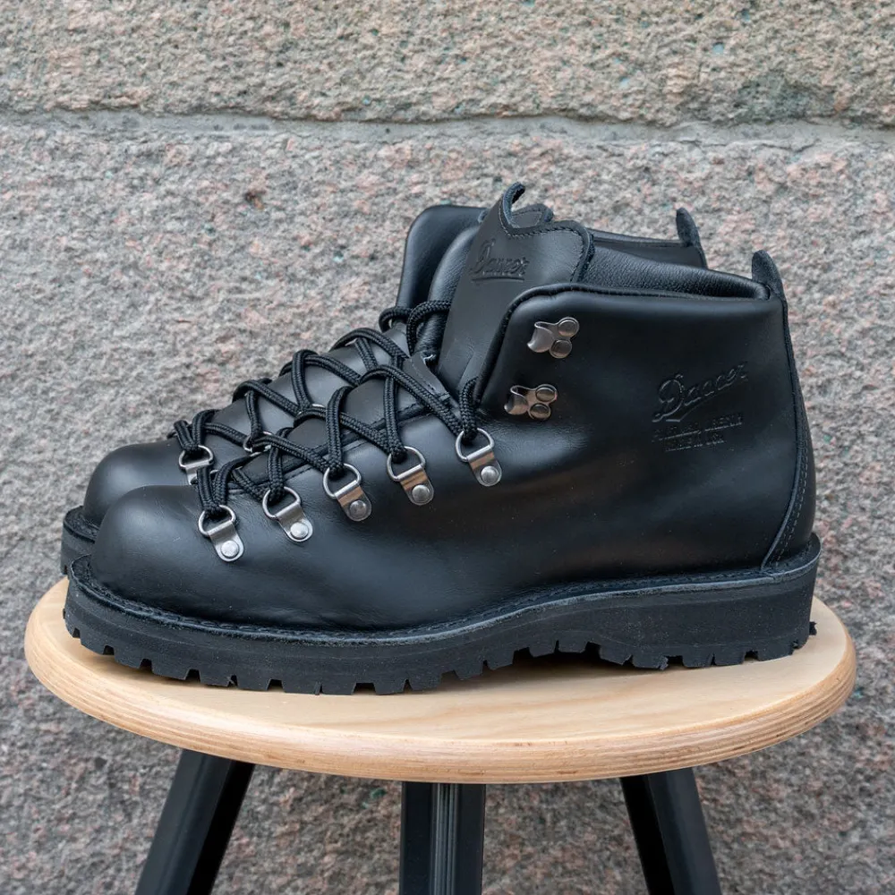 Danner Mountain Light Black> Schuhe