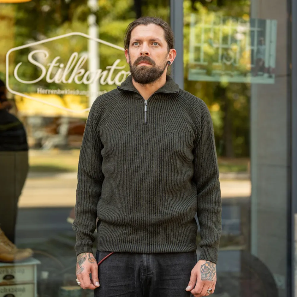 Seldom Troyer Merinowolle Olive> Pullover