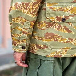 The Quartermaster Work Jacket HBT Camouflage><noscript><img width=
